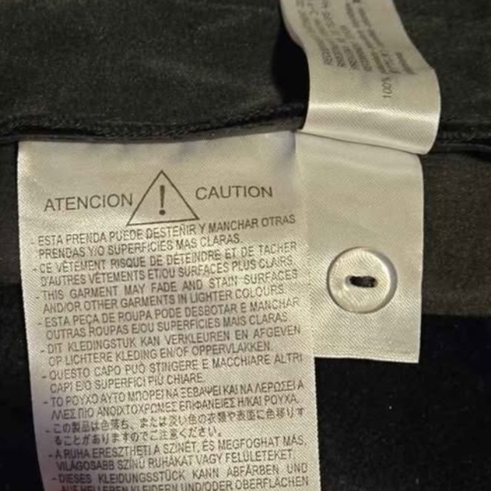 Zara Black Faux Leather Short - Picture 9 of 9